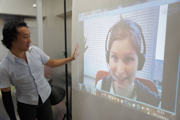 ＜小中高向け＞海外の学校とオンラインで合同授業を行う異文化探求授業『ECOM Cultures教室留学』を8月22日より開始