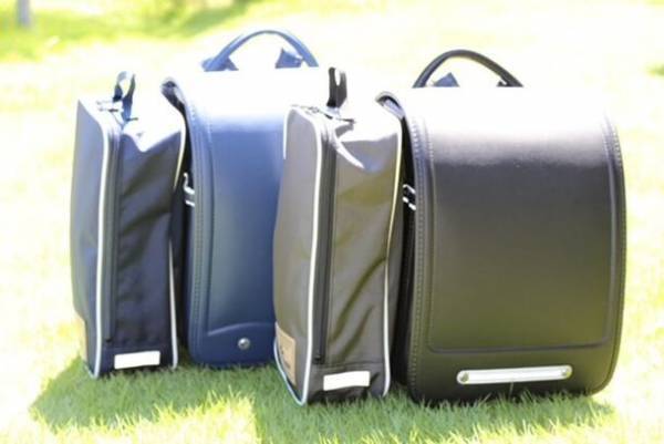 小学生の登下校が楽になるランドセル専用のバッグに新色2色を追加し、9月6日(水)よりAmazonで販売開始