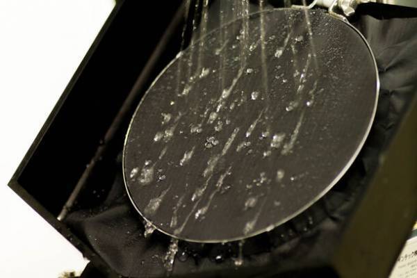 アウトドアウェアにPFC／PFAS(有機フッ素化合物)フリーの耐久撥水加工(DWR)を行うクリーニングサービスを9月1日より開始