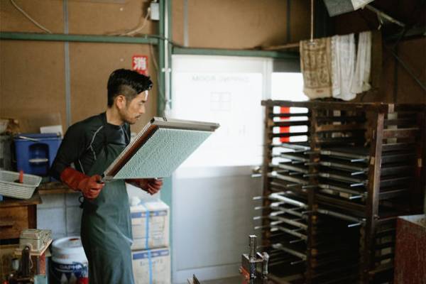 兵庫県発・着火機能付きお香「hibi 10MINUTES AROMA」の世界を体験できる実店舗、東京蔵前と本社敷地内に9/1(金)同時オープン