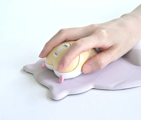 デスクにおしりで癒しを！気分が上がるデスクの上のかわいいこ『おしりマウス』『おしりマウスパッド』8月下旬発売