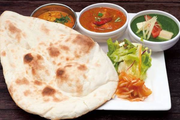 カレーとお酒の最強タッグで、残暑を乗り切る！TOKYO CURRY QUARTET　お酒と楽しむメニューが充実！