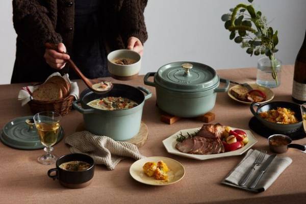 仏鋳物ほうろう鍋ストウブ　新色「ユーカリ」のラインナップ拡大！日本橋三越本店先行販売を皮切りに一般販売を開始