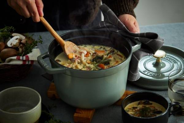 仏鋳物ほうろう鍋ストウブ　新色「ユーカリ」のラインナップ拡大！日本橋三越本店先行販売を皮切りに一般販売を開始