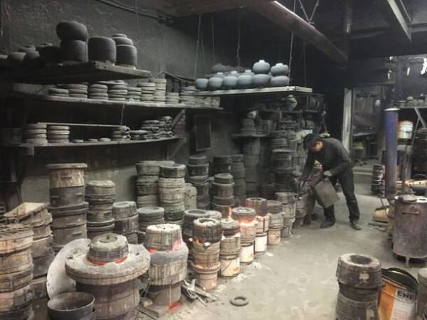 南部鉄器の老舗　釜定の新作展が9/28よりdesignshop・釜定で開催。「岩手盛岡　釜定スタジオ見学＋巨匠建築ツアー」も連動して開催