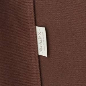 日本の名作椅子「ニーチェアエックス」より、“帰りたくなる、私の居どころ”を表現した「Limited Edition 2024」11月22日(水)発売