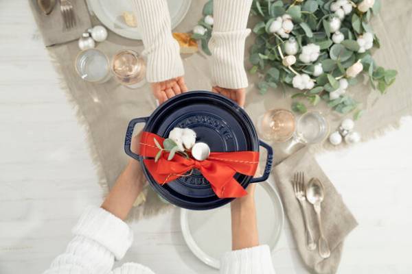 仏鋳物ほうろう鍋ストウブSDGsに着目したサスティナビリティプロジェクト「STAUB 2nd Life」を始動