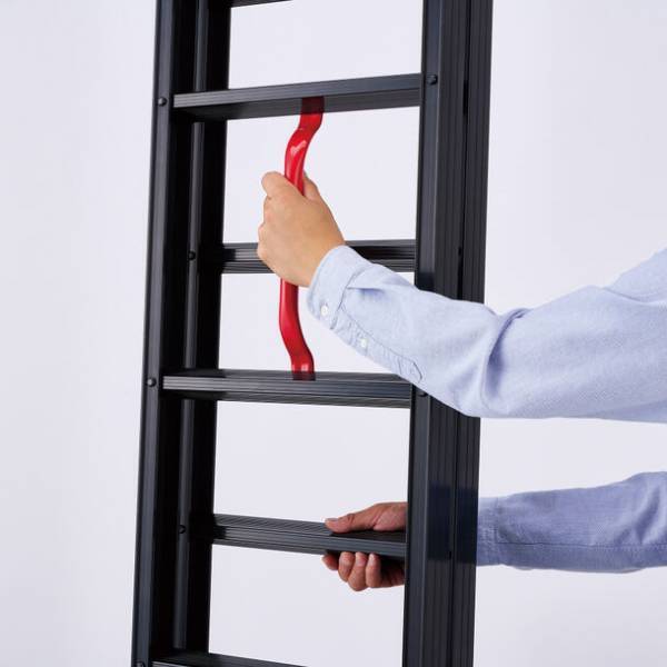 75,000台販売の脚立ブランドBLACK LABELから2023年9月6日【黒の日】に新製品を発売