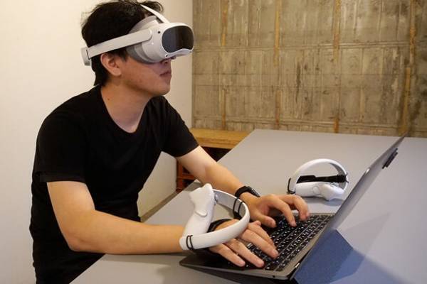 VRコントローラーを“握らない”グリップベルト登場！「Nothing Grip」をCAMPFIREにて予約支援購入受付開始