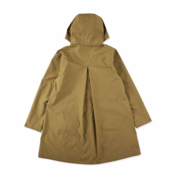 「Marmot(マーモット)」からYouTubeチャンネル《オトナ女子の山登り》を展開するモデルの「山下舞弓(ヤマシタ マユミ)」が商品企画に参加したコラボレーションアイテムが発売となります！