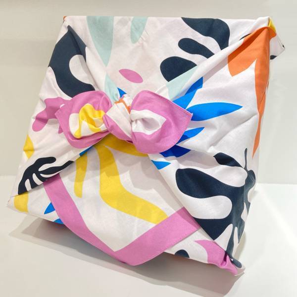 ～ハレの日も、ふつうの日も、どんな時でもヒカリ輝きたい、そんなあなたに。新しくなったシンクスを。～渋谷ヒカリエ ShinQs リニューアルを記念した「Always Shine」を開催！