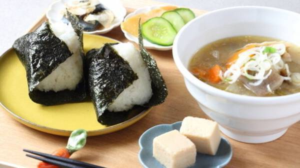 若い世代が立ち上げた千葉県の「おにぎり屋HANS」がペットボトルや容器の削減など“SDGs”の取り組みを開始