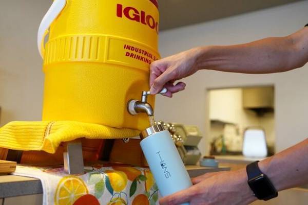 若い世代が立ち上げた千葉県の「おにぎり屋HANS」がペットボトルや容器の削減など“SDGs”の取り組みを開始