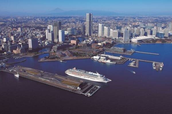 新造客船 船名は「飛鳥III」、船籍港は横浜に。「飛鳥II」と2隻運航