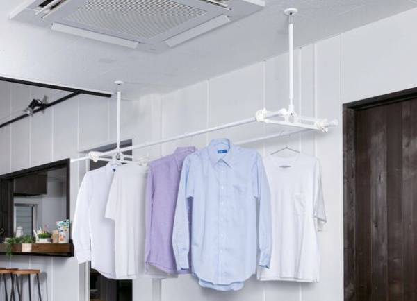 室内干しでたくさん干せる!吊下型室内物干し9月18日発売　干し終わったあとは取外せるので邪魔になりません