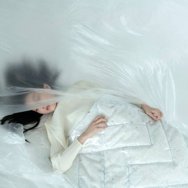 日本の老舗羽毛メーカー「河田フェザー」が手がけるダウン製品ブランド「KWD」より、2023AW NEWラインナップが登場。