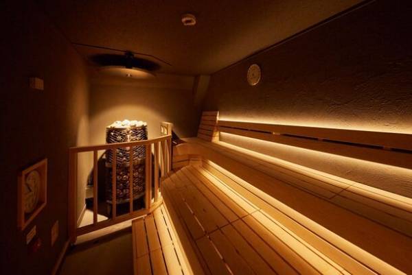 ウェブマガジン「フイナム」がサウナ付きランステ「ととのい研究所」を日本橋浜町に9月30日(土)オープン