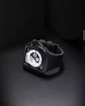 高級アップルウォッチケース「GOLDEN CONCEPT」の公式兄弟ブランド『Y-24』が日本初上陸