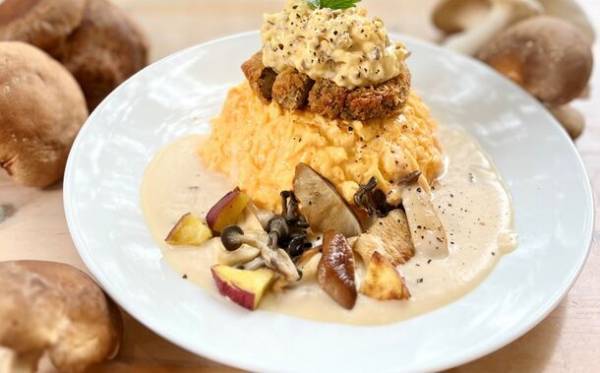 たまご専門店「TAMAGOYA」から秋の味覚をお届け　LIVEで楽しむ！お客様の目の前で仕上げるパンケーキ「和栗モンブランパンケーキ」が新登場