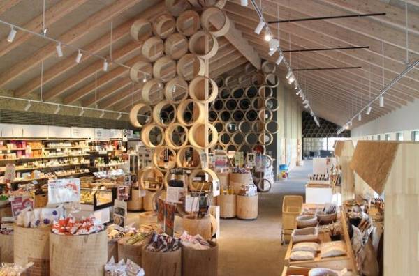 バイテックベジタブルファクトリーのフードロスへの取り組み　植物工場産野菜を道の駅で販売