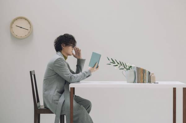 「クズ悪役の自己救済システム」日本語吹替版放送日時＆追加キャスト7名発表！さらに主題歌の情報解禁と新PVを公開！