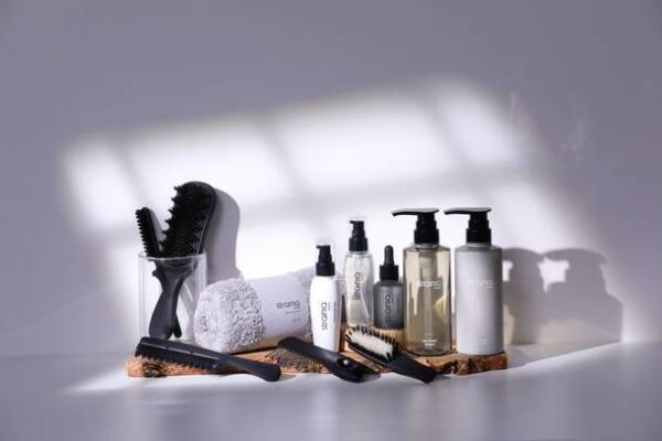 くせ毛に悩む人のためのくせ毛専用ヘアケアブランド『ストレーニア』2023年秋 新商品6商品をリリース！「ビューティーワールド ジャパン 大阪」にて初お披露目