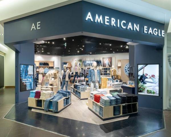 American Eagleが東急プラザ表参道原宿にオープン!10月5日まで当店にてオープン記念セールを実施し、全商品20％オフでご案内