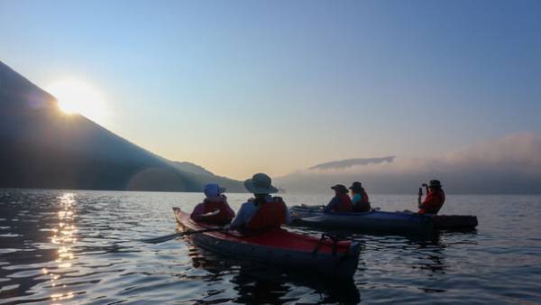 奥日光の紅葉を湖上から満喫できる「宿泊プラン」と「グランピング貸切プラン」を10月～11月の期間限定で提供開始！　『ZEN RESORT NIKKO』