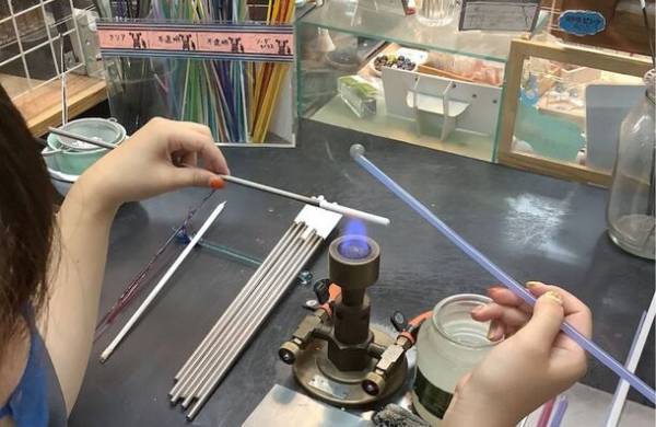 まるで宝探しのようなビーズ屋さん「Beads Shop j4」が公式オンラインショップを10月3日(火)にオープン