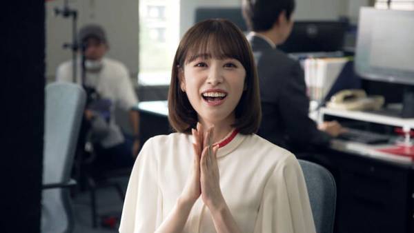 髙橋 ひかるさんが、やさしい勤怠管理システム「クロノス」の初CMに出演！やさし～～～い歌とダンスを披露！