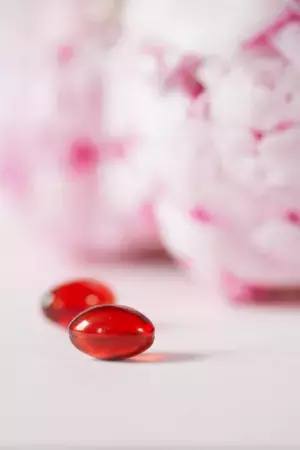 新型DHA・EPAを含むクリルオイル摂取による日本人の肌バリア機能向上に関するヒト臨床試験の結果を発表