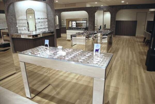 東京メガネ「神戸阪急 メガネサロン」、2023年10月11日(水)　神戸阪急本館8階に、装いも新たにリニューアルオープン！
