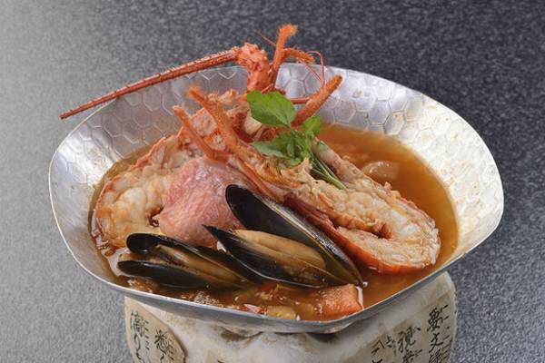 静岡県・西伊豆「堂ヶ島ニュー銀水」10月中旬から見頃の夕陽に合わせて「夕陽の思い出」がテーマの50周年特別企画を実施！抽選で無料宿泊券プレゼントも