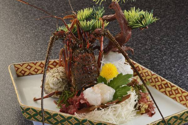 静岡県・西伊豆「堂ヶ島ニュー銀水」10月中旬から見頃の夕陽に合わせて「夕陽の思い出」がテーマの50周年特別企画を実施！抽選で無料宿泊券プレゼントも