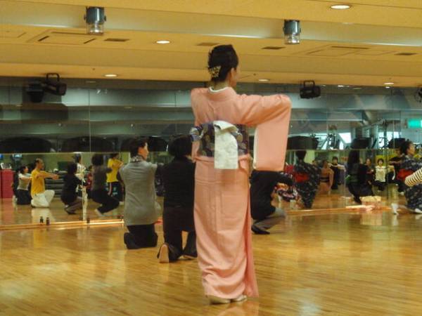 医学会も注目！Tシャツで踊る日舞エクササイズ「NOSS」イベントを10月21日(土)福岡市南区で開催！