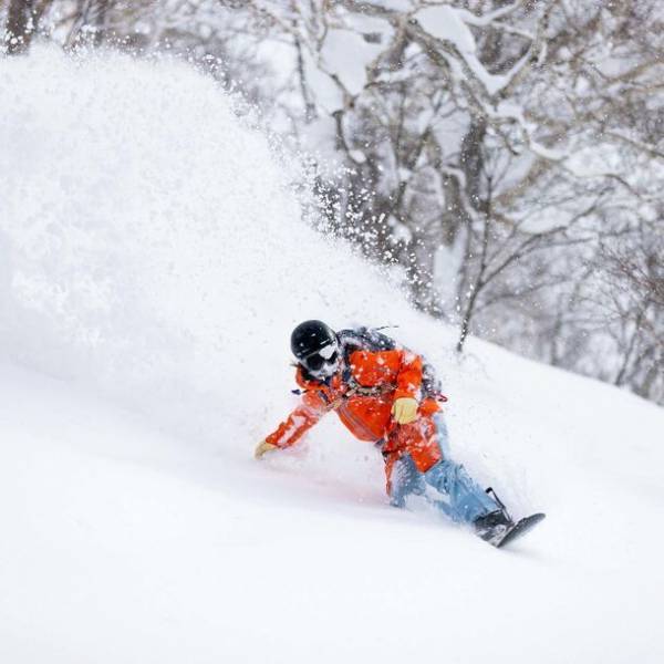 映画監督でありスキーヤーのエリック・ポラード氏が手掛けた、北海道・ニセコの新作ショートフィルムが10月3日にリリース
