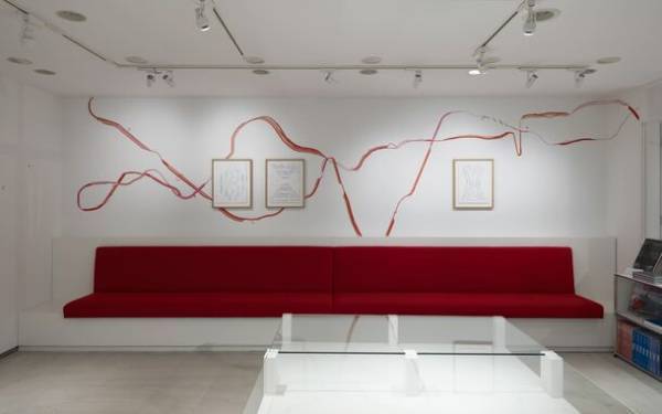 アニエスベー ギャラリー ブティックにて盛圭太の個展『眠たい名前』開催中