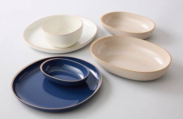 “子どもから高齢者まで” ユニバーサルデザインをテーマとした食器『scoosy』が「2023年度グッドデザイン賞」を受賞！