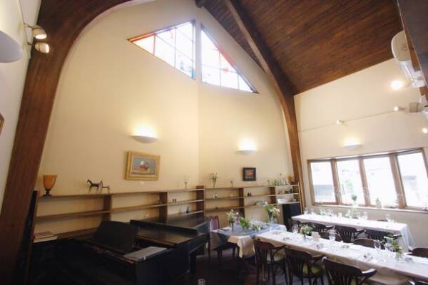 仙台市のイタリアンレストランパリンカが12月23日、25日に愛犬と共に過ごせるクリスマス企画を開催