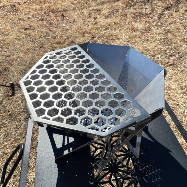 わずか800gの軽量「焚き火台コルドロン」　「第65回大阪インターナショナル・ギフト・ショー2023」新製品コンテストで準大賞受賞！