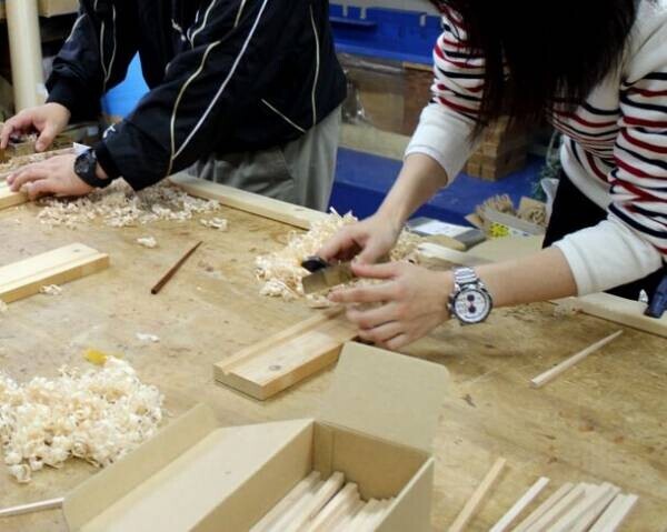 飛騨高山の木工房　オークヴィレッジ　東京・青山で創立50周年記念トークイベントを11月に開催