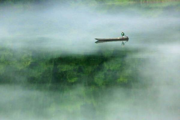 福島・奥会津の郷土写真家「星 賢孝」を追ったドキュメンタリー映画『霧幻鉄道』の上映会を2023年11月4日(土)に開催