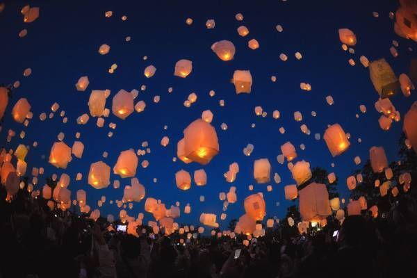 ～新たな「発見」「体験」「食」を探しに行こう！～『INTERNATIONAL BAZAAR IN MIKASA PARK』　横須賀市三笠公園で10月29日（日）開催世界へ願いを込めて、幻想的なランタンフィナーレも。