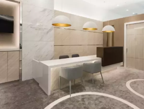 「マウスピース矯正世界シェアNo.1」のインビザライン矯正を矯正治療中のご家族様を対象とした期間限定キャンペーンを12月25日まで実施