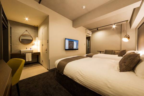 サムティグループが運営する「エスペリアホテル博多」が大相撲九州場所のオフィシャルホテルに参画