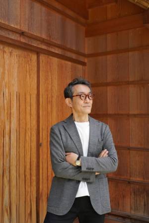 色匂い立つ庭、心を描く・今知るべき現代アートの「和」　尾形純 絵画展「月冴ゆる庭」韮崎大村美術館にて12月2日より開催