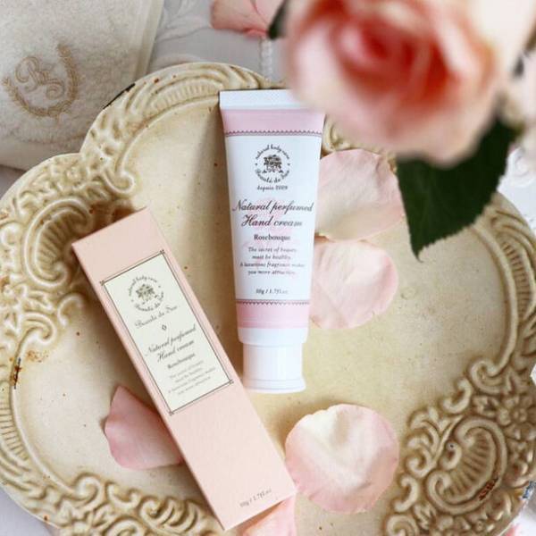 ＜毎年完売＞ボーテ デュ サエの香り豊かなコフレが今年も登場！11月1日「お出かけクリスマスコフレ」数量限定で販売開始。