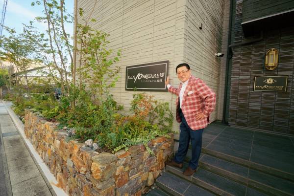 まちなみと調和するデザイン。トップデザイナーと共に創る、プレミアムシャーメゾン