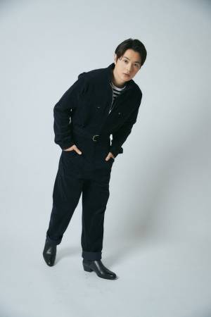 アニエスベーと俳優・瀬戸康史さんの初コラボレーションが実現！瀬戸康史さんデザインのLINEスタンプ “べーちゃん” を11月7日(火)本日より配信！