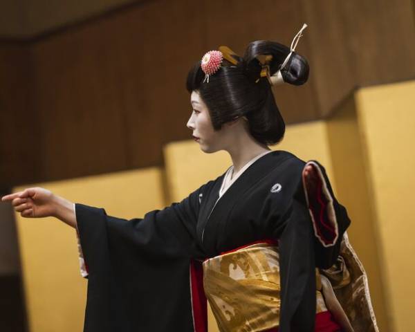 ≪長崎満喫アクティビティ≫　江戸時代の日本三大花街・丸山町で長崎検番体験宿泊プランのご案内